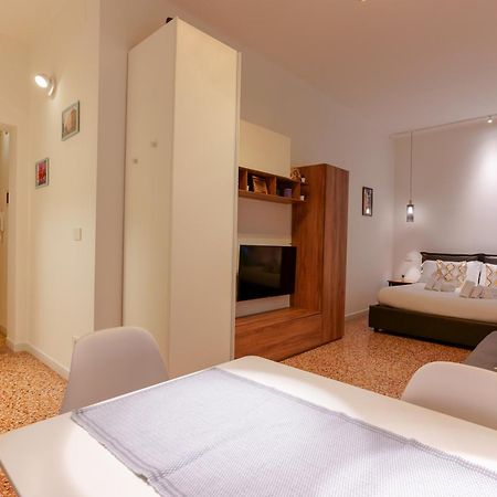 M&M Apartment Bologna Luaran gambar
