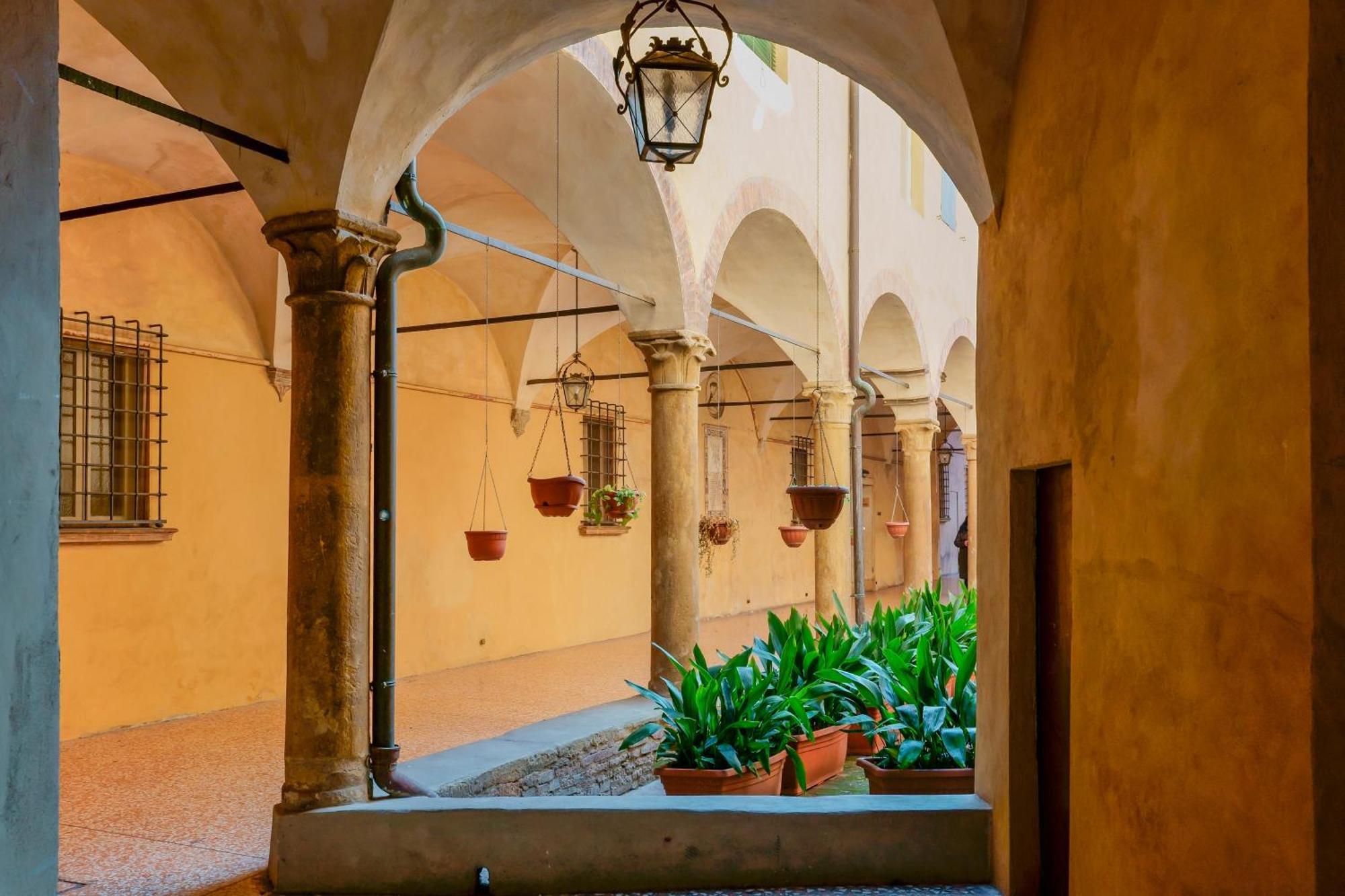 M&M Apartment Bologna Luaran gambar